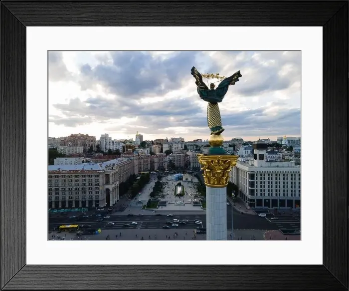 Framed Print : Monument on Independence Square in Kyiv, Ukraine Framed Print : Monument on Independence Square in Kyiv, Ukraine