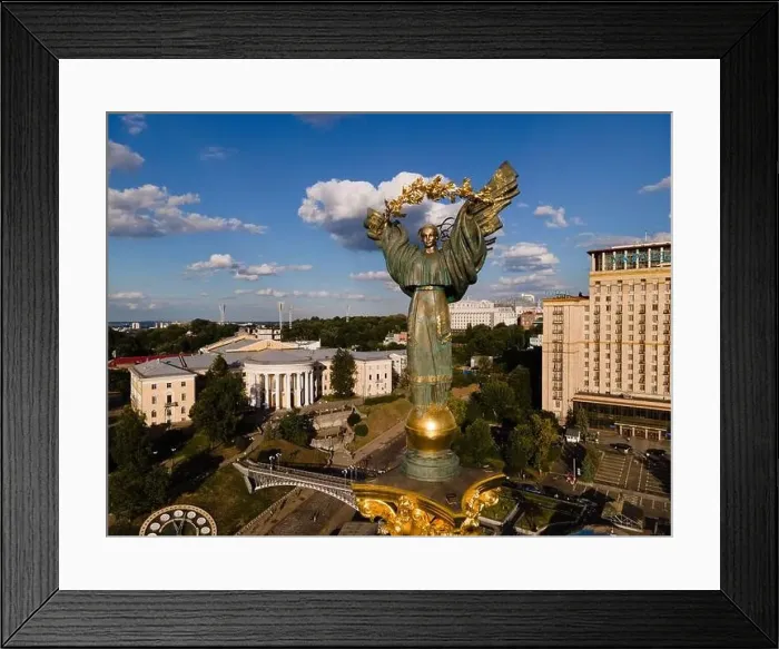 Framed Print : Monument on Independence Square in Kyiv, Ukraine Framed Print : Monument on Independence Square in Kyiv, Ukraine
