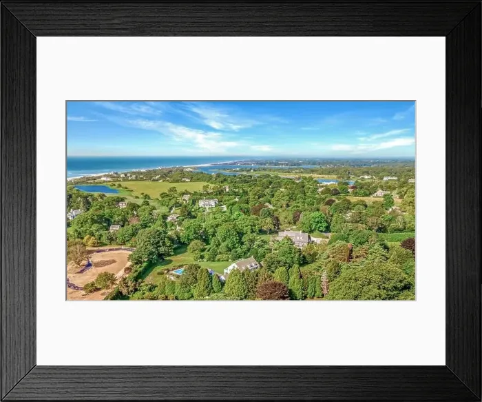 Framed Print : Aerial view of East Hampton estates and the Atlantic Ocean Framed Print : Aerial view of East Hampton estates and the Atlantic Ocean