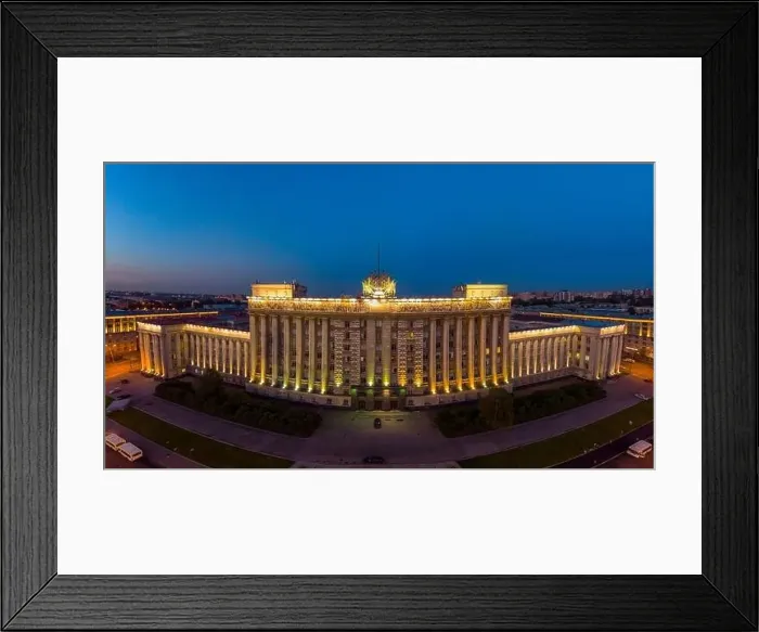 Framed Print : 16 08 2018 - ST PETERSBURG, RUSSIA: Beautiful panorama view from drone Framed Print : 16 08 2018 - ST PETERSBURG, RUSSIA: Beautiful panorama view from drone