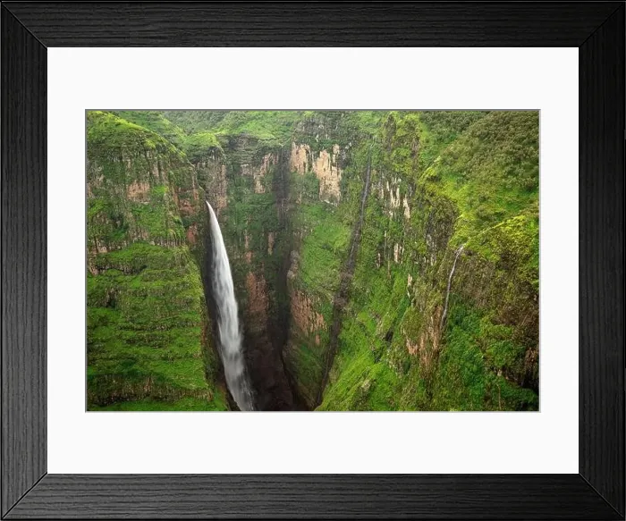 Framed Print : From above of breathtaking scenery of large Jinbar Waterfall with powerful stream flowing down rocky ravine Framed Print : From above of breathtaking scenery of large Jinbar Waterfall with powerful stream flowing down rocky ravine