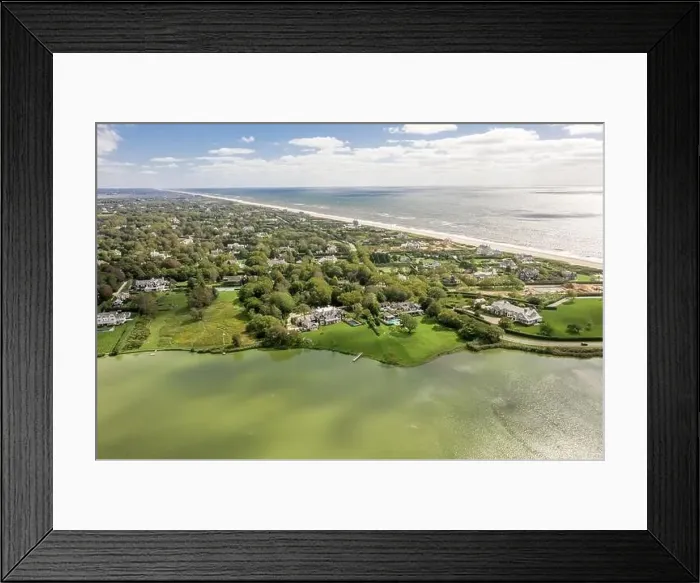 Framed Print : Aerial view of estates near the ocean in Southampton, NY Framed Print : Aerial view of estates near the ocean in Southampton, NY