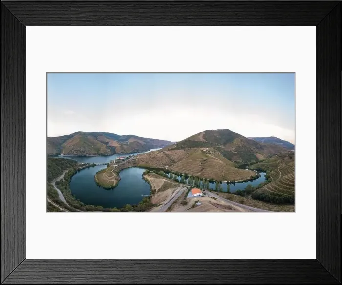Framed Print : Douro valley wine region, Portugal Framed Print : Douro valley wine region, Portugal