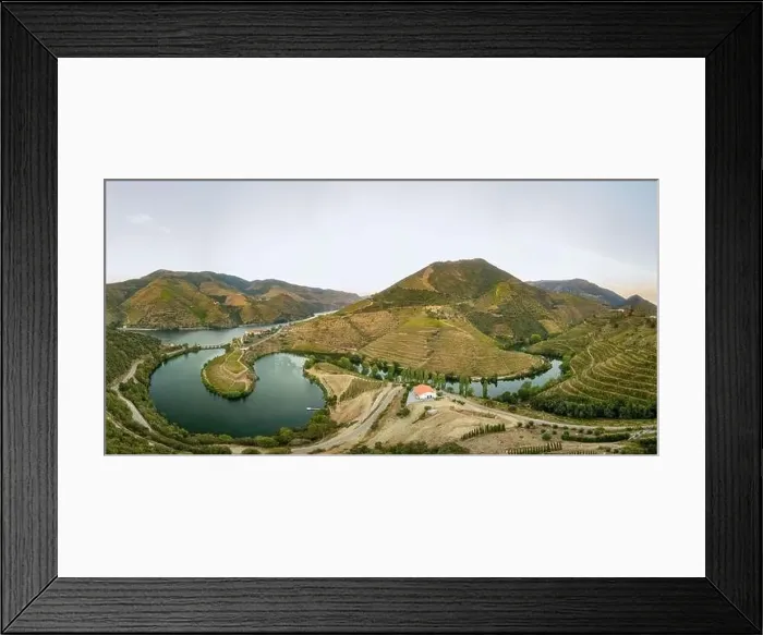 Framed Print : Douro wine valley region, Portugal