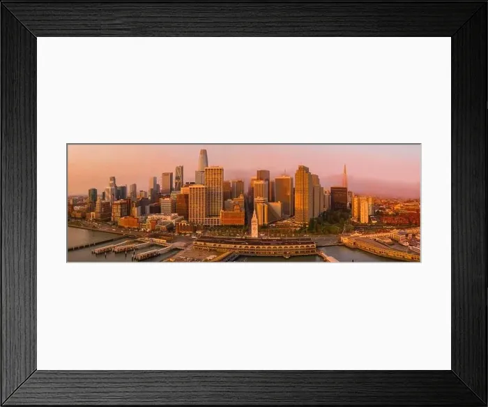 Framed Print : Smoky orange sky of San Francisco skyline. California fires in United States, drone shot Framed Print : Smoky orange sky of San Francisco skyline. California fires in United States, drone shot