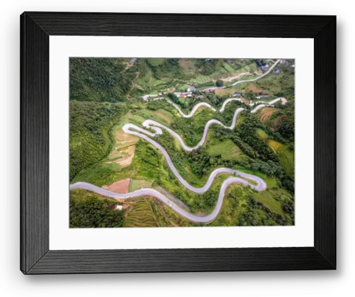 Framed Print : Doc Chin Khoanh is a mountain road with many consecutive U-shaped bends Framed Print : Doc Chin Khoanh is a mountain road with many consecutive U-shaped bends