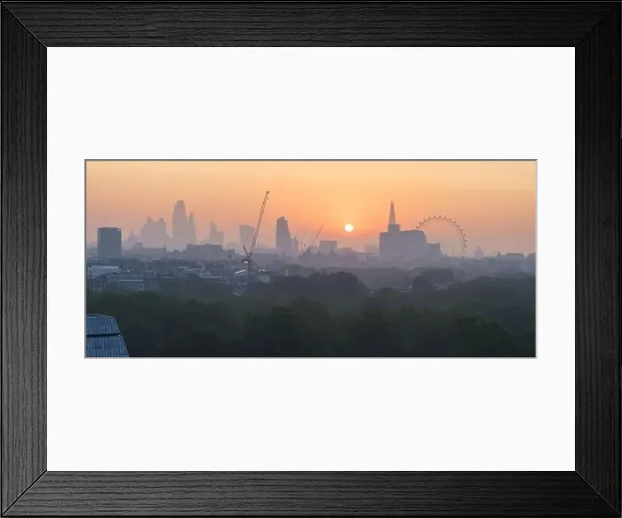 Framed Print : Stunning Sunrise over the city of London Framed Print : Stunning Sunrise over the city of London
