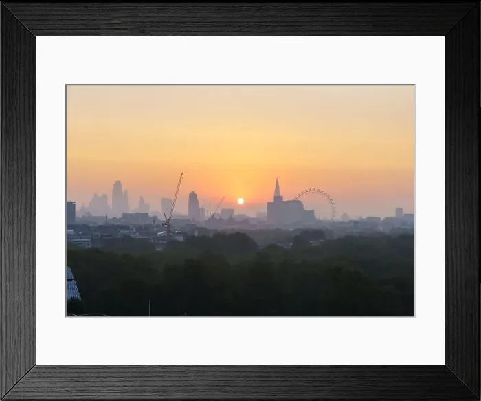 Framed Print : Stunning Sunrise over the city of London Framed Print : Stunning Sunrise over the city of London