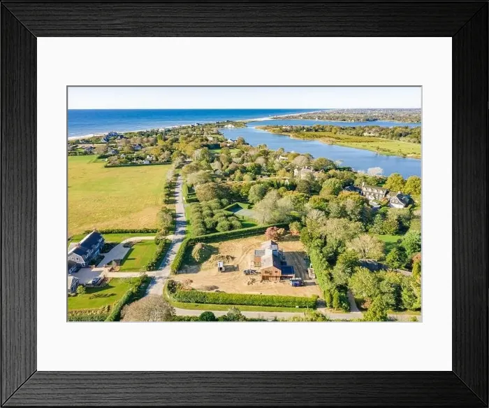 Framed Print : Contemporary home under construction on the corner of LaForest and Apaquague road, East Hampton, NY Framed Print : Contemporary home under construction on the corner of LaForest and Apaquague road, East Hampton, NY
