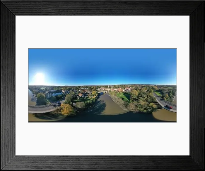Framed Print : Aylesford, Kent, United Kingdom - November 4th Framed Print : Aylesford, Kent, United Kingdom - November 4th