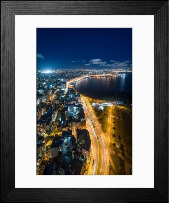 Framed Print : Montevideo, Pocitos night, seafront Framed Print : Montevideo, Pocitos night, seafront