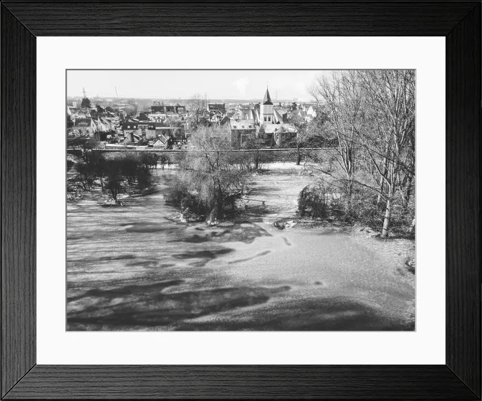 Framed Print : Frozen fleed in Cologne, germany Framed Print : Frozen fleed in Cologne, germany