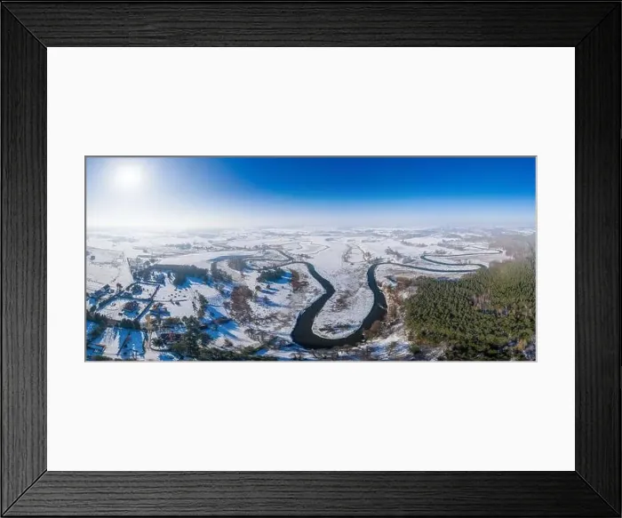 Framed Print : Winter in Warmia in north-eastern Poland. Łyna River Framed Print : Winter in Warmia in north-eastern Poland. Łyna River