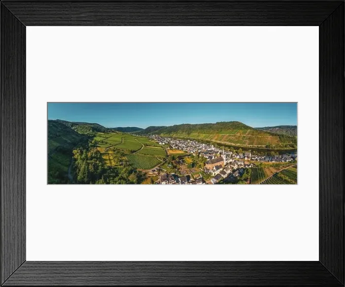 Framed Print : Panoramic view of the Moselle vineyards near Bruttig-Fankel Framed Print : Panoramic view of the Moselle vineyards near Bruttig-Fankel