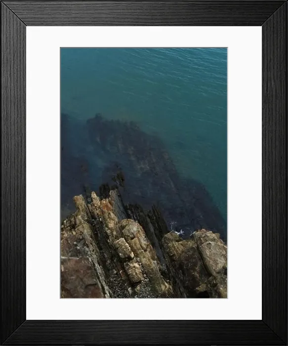 Framed Print : View from a high cliff to the blue turquoise clear sea and coral reefs under the water
