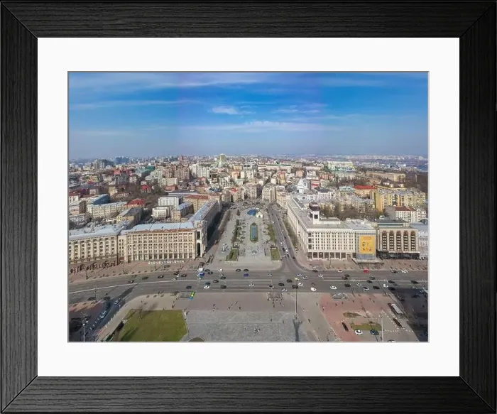 Framed Print : Kyiv, Ukraine - April 1, 2021: Independence square in Kyiv Framed Print : Kyiv, Ukraine - April 1, 2021: Independence square in Kyiv