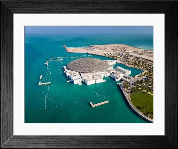 Framed Print : Abu Dhabi, United Arab Emirates - April 6 Framed Print : Abu Dhabi, United Arab Emirates - April 6