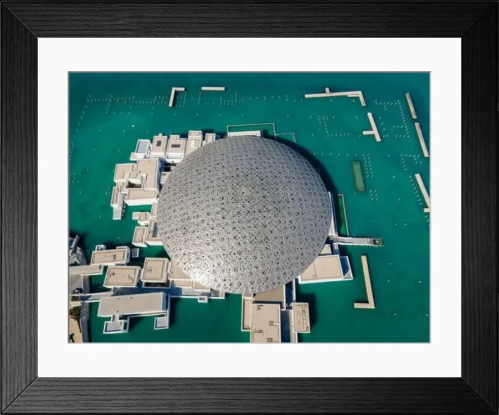 Framed Print : Abu Dhabi, United Arab Emirates - April 6 Framed Print : Abu Dhabi, United Arab Emirates - April 6