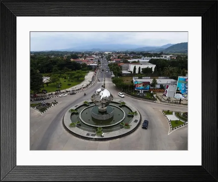 Framed Print : Aerial view of The monument almost similar to the Universal Studio Framed Print : Aerial view of The monument almost similar to the Universal Studio