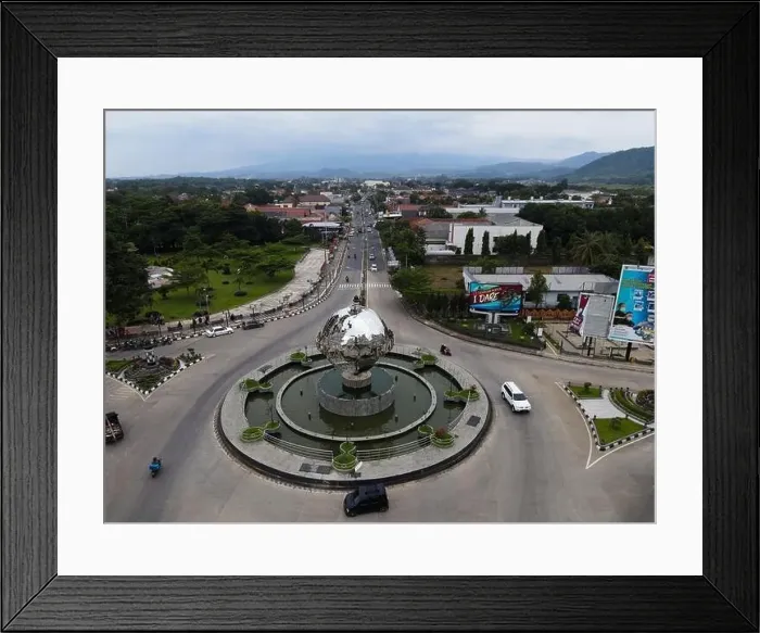 Framed Print : Aerial view of The monument almost similar to the Universal Studio Framed Print : Aerial view of The monument almost similar to the Universal Studio