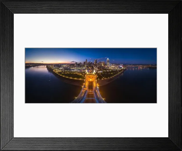 Framed Print : Roebling Suspension Bridge Connecting Cincinnati, Ohio to Covington in Northern Kentucky Framed Print : Roebling Suspension Bridge Connecting Cincinnati, Ohio to Covington in Northern Kentucky