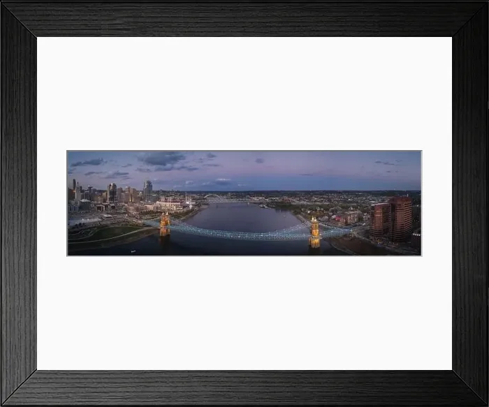 Framed Print : Roebling Suspension Bridge Connecting Cincinnati, Ohio to Covington in Northern Kentucky Framed Print : Roebling Suspension Bridge Connecting Cincinnati, Ohio to Covington in Northern Kentucky