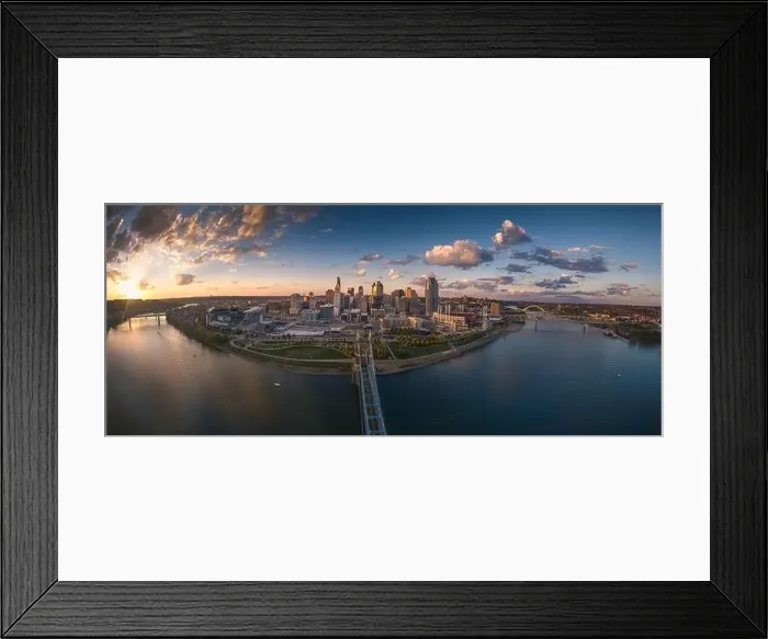 Framed Print : Cincinnati downtown aerial view, Ohio, USA skyline Framed Print : Cincinnati downtown aerial view, Ohio, USA skyline