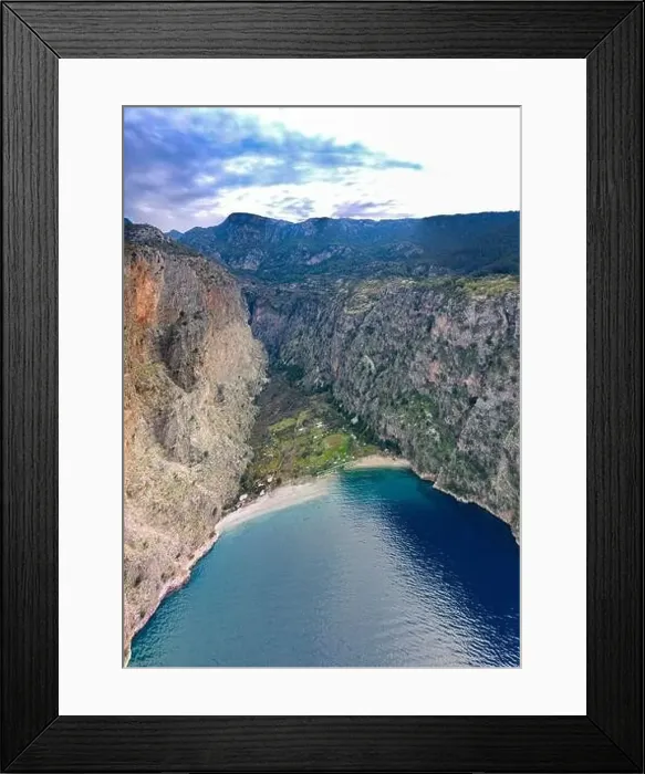 Framed Print : The fascinating photo of the valley of the butterflies Framed Print : The fascinating photo of the valley of the butterflies