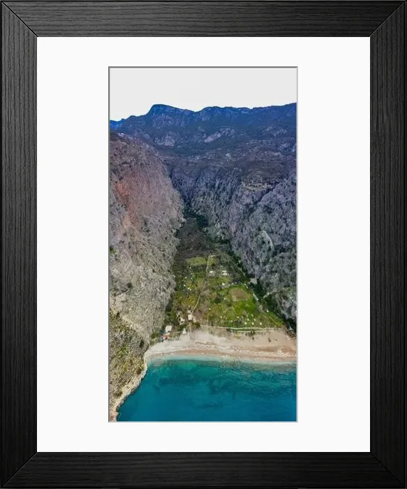 Framed Print : The fascinating photo of the valley of the butterflies Framed Print : The fascinating photo of the valley of the butterflies