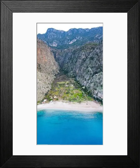 Framed Print : The fascinating photo of the valley of the butterflies Framed Print : The fascinating photo of the valley of the butterflies
