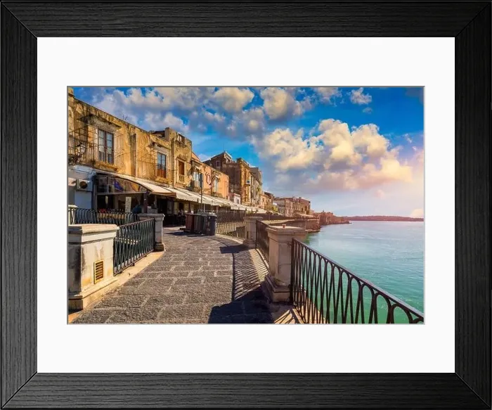 Framed Print : Siracusa, Ortigia Island, Sicily, Italy Framed Print : Siracusa, Ortigia Island, Sicily, Italy
