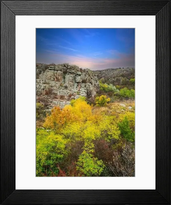 Framed Print : Aktovsky Canyon in Ukraine surrounded large stone boulders Framed Print : Aktovsky Canyon in Ukraine surrounded large stone boulders