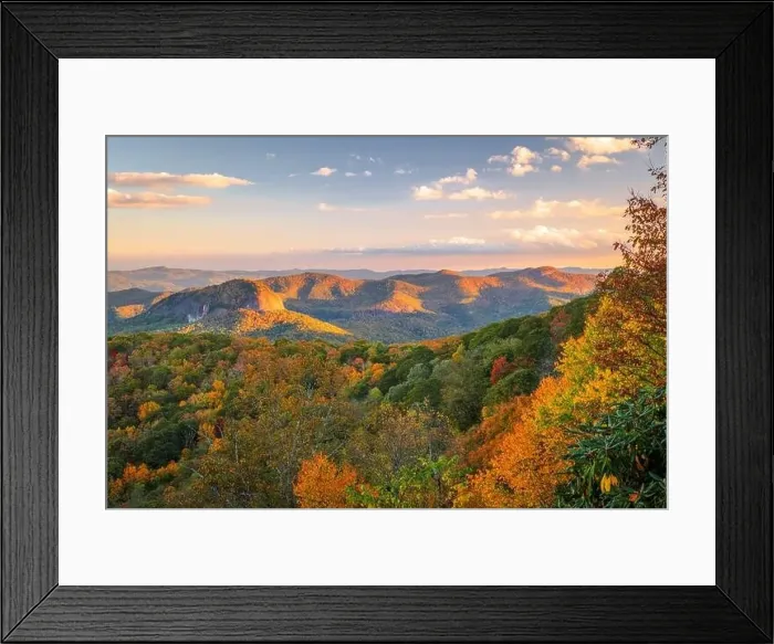 Framed Print : Pisgah National Forest, North Carolina, USA at Looking Glass Rock during autumn season in the morning Framed Print : Pisgah National Forest, North Carolina, USA at Looking Glass Rock during autumn season in the morning