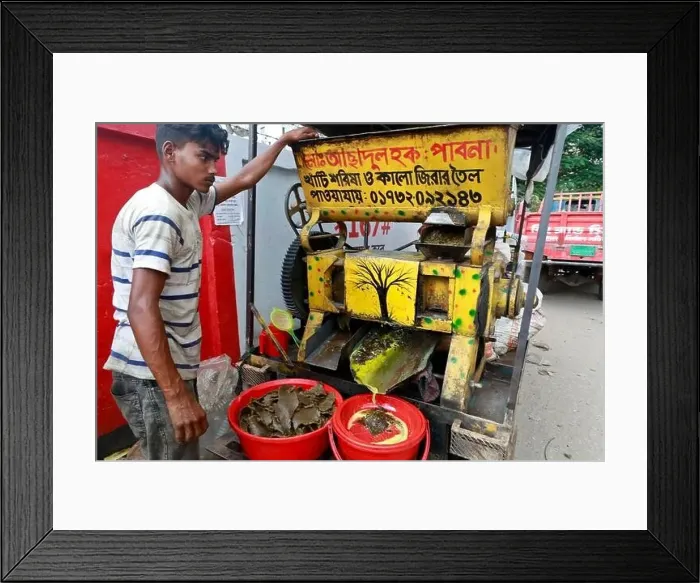 Framed Print : Dhaka, Bangladesh - August 22, 2021: A mustard oil seller in Badda Framed Print : Dhaka, Bangladesh - August 22, 2021: A mustard oil seller in Badda