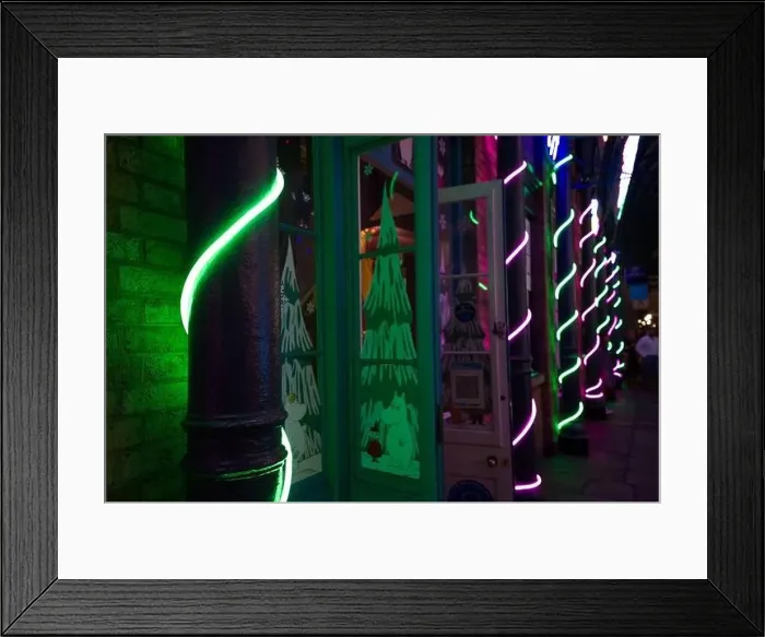 Framed Print : Neon lights in Covent Garden