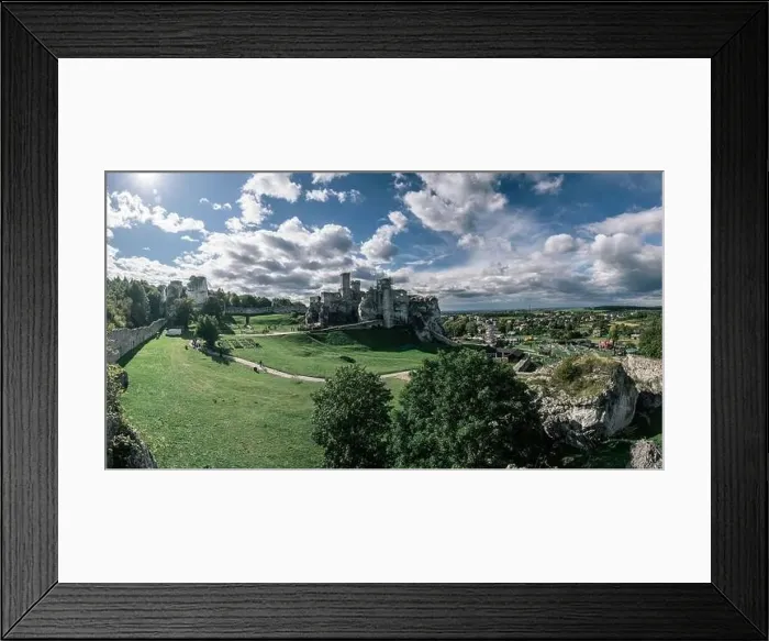 Framed Print : Ogrodzieniec castle in Poland panorama Framed Print : Ogrodzieniec castle in Poland panorama