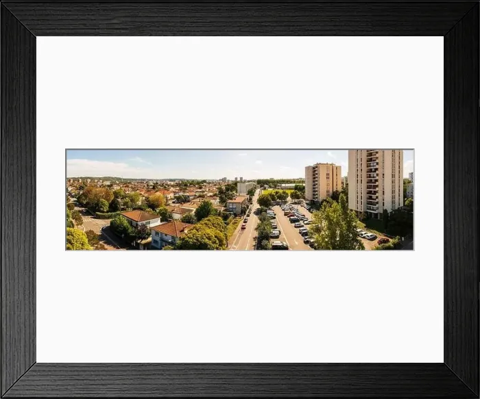 Framed Print : Aerial View of Toulouse, in Haute Garonne, Occitanie, France Framed Print : Aerial View of Toulouse, in Haute Garonne, Occitanie, France
