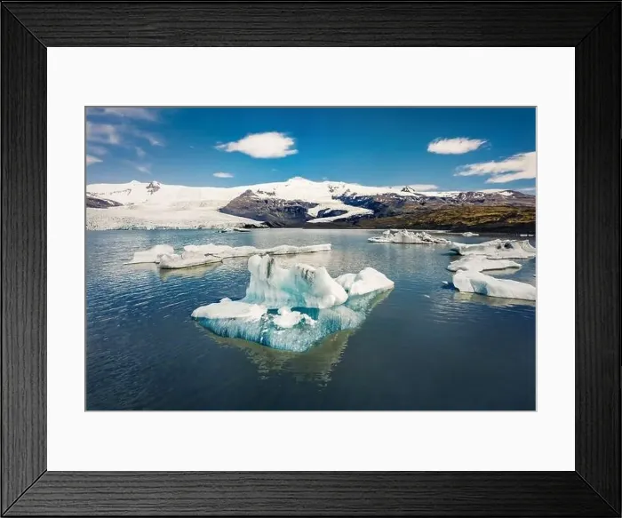 Framed Print : Floating of blue icebergs in Jokulsarlon Glacier Lagoon Framed Print : Floating of blue icebergs in Jokulsarlon Glacier Lagoon