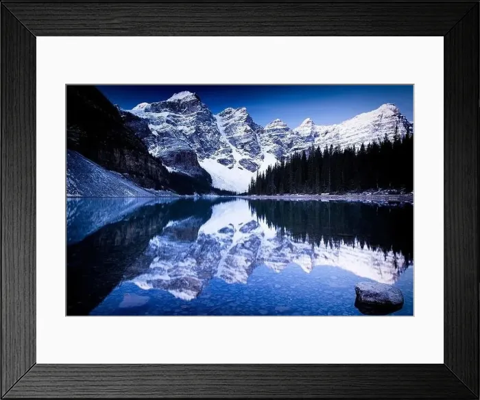 Framed Print : Moraine Lake, Canadian Rockies - Canada Framed Print : Moraine Lake, Canadian Rockies - Canada