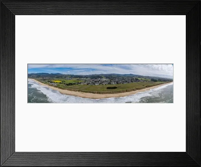 Framed Print : Half Moon Bay State Beach in California. Panorama Photo Shoot