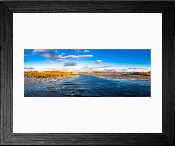 Framed Print : The coast between Kiltoorish bay beach and the Sheskinmore bay between Ardara and Portnoo in Donegal - Ireland Framed Print : The coast between Kiltoorish bay beach and the Sheskinmore bay between Ardara and Portnoo in Donegal - Ireland