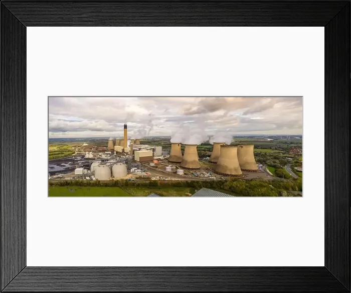Framed Print : DRAX POWER STATION, UK - NOVEMBER 2 Framed Print : DRAX POWER STATION, UK - NOVEMBER 2