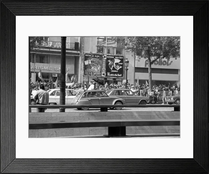 Framed Print : A procession of Beziers fans on the occasion of the victory in the rugby club championship Framed Print : A procession of Beziers fans on the occasion of the victory in the rugby club championship