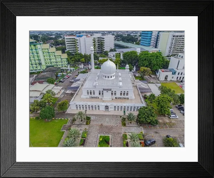 Framed Print : Al azhar Mosque panorama view Largest Mosque in Jakarta Framed Print : Al azhar Mosque panorama view Largest Mosque in Jakarta