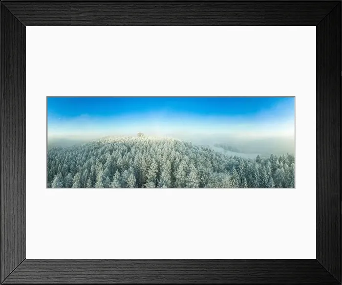 Framed Print : Lookout Tower at Slotwiny, Krynica, Poland in Winter Scenery Framed Print : Lookout Tower at Slotwiny, Krynica, Poland in Winter Scenery