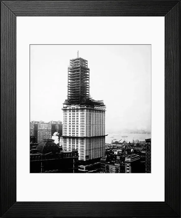 Framed Print : Construction of the Woolworth Building, New York, early 1900s Framed Print : Construction of the Woolworth Building, New York, early 1900s