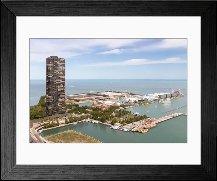 Framed Print : An aerial view of downtown Chicago's Navy Pier towards Lake Michigan