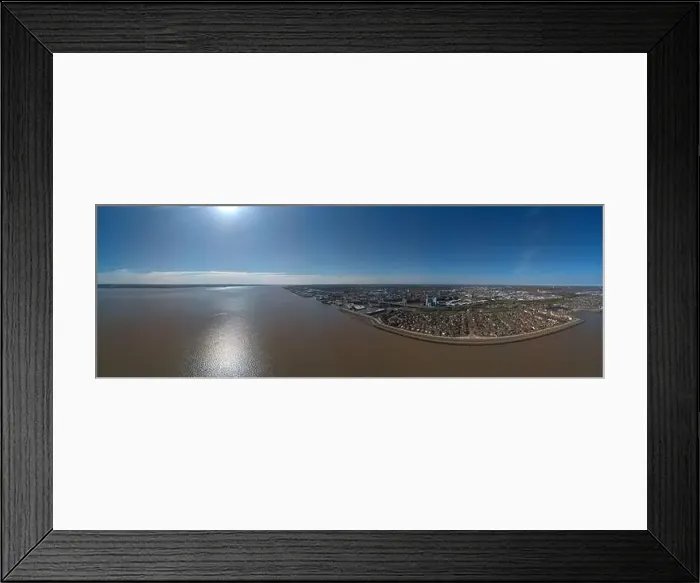 Framed Print : Wide panorama of Kingston upon Hull waterfront Framed Print : Wide panorama of Kingston upon Hull waterfront