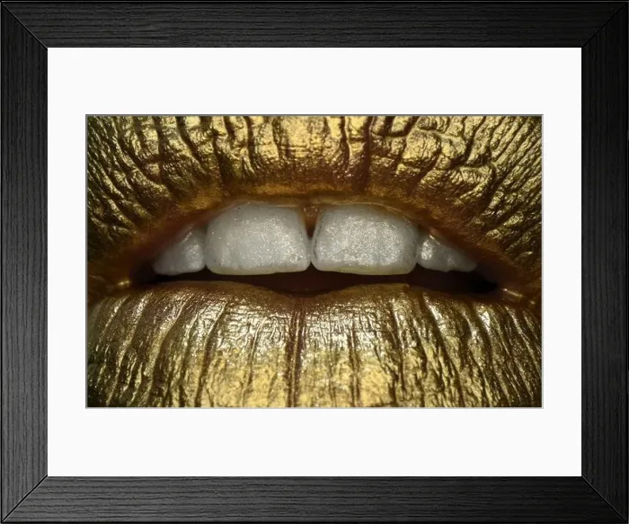 Framed Print : Golden lips macro close up. Lip icon with golden glitter effect Framed Print : Golden lips macro close up. Lip icon with golden glitter effect