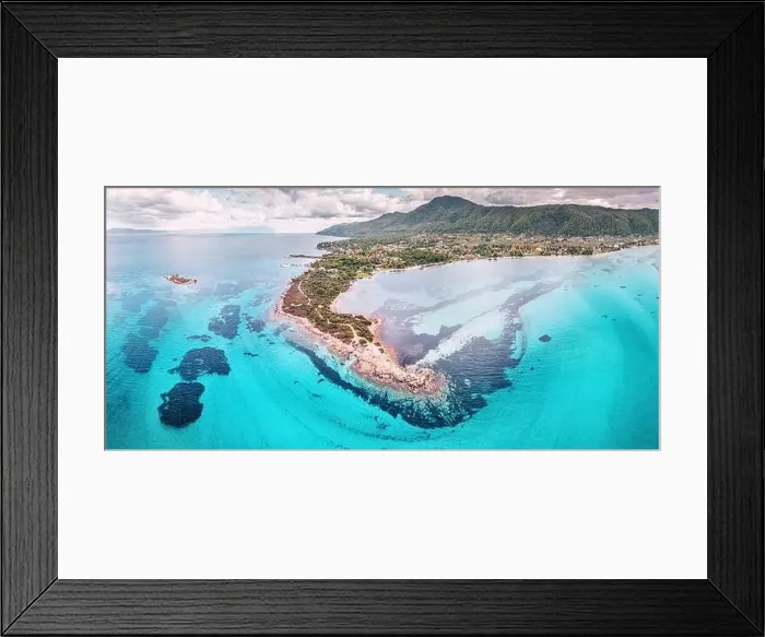 Framed Print : Amazing aerial view of the paradise seacoast with various shades of turquoise water Framed Print : Amazing aerial view of the paradise seacoast with various shades of turquoise water